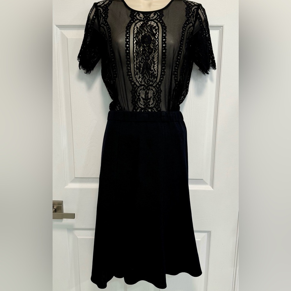 St. John Collection Fit & Flare Skirt in Black